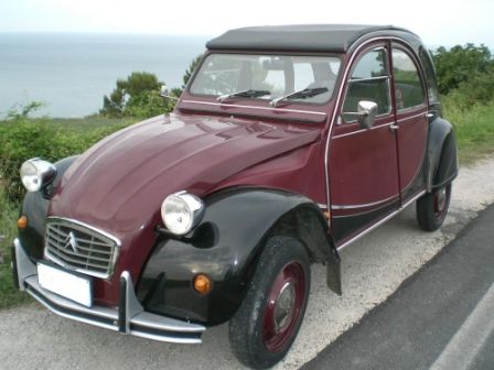 Je vais vous parler ici de ma voiture pr f r e la 2cv appel e aussi 