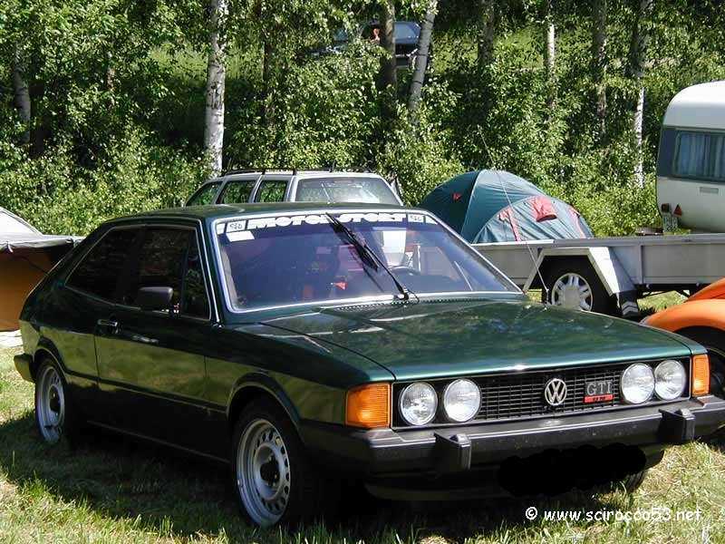 VOLKSWAGEN SCIROCCO GTI En Blanc OPEL ASTRA